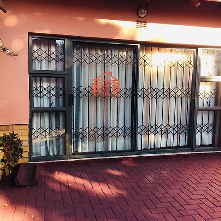 Forever Comfy Bed Bed & Breakfast Вандербейлпарк Екстериор снимка